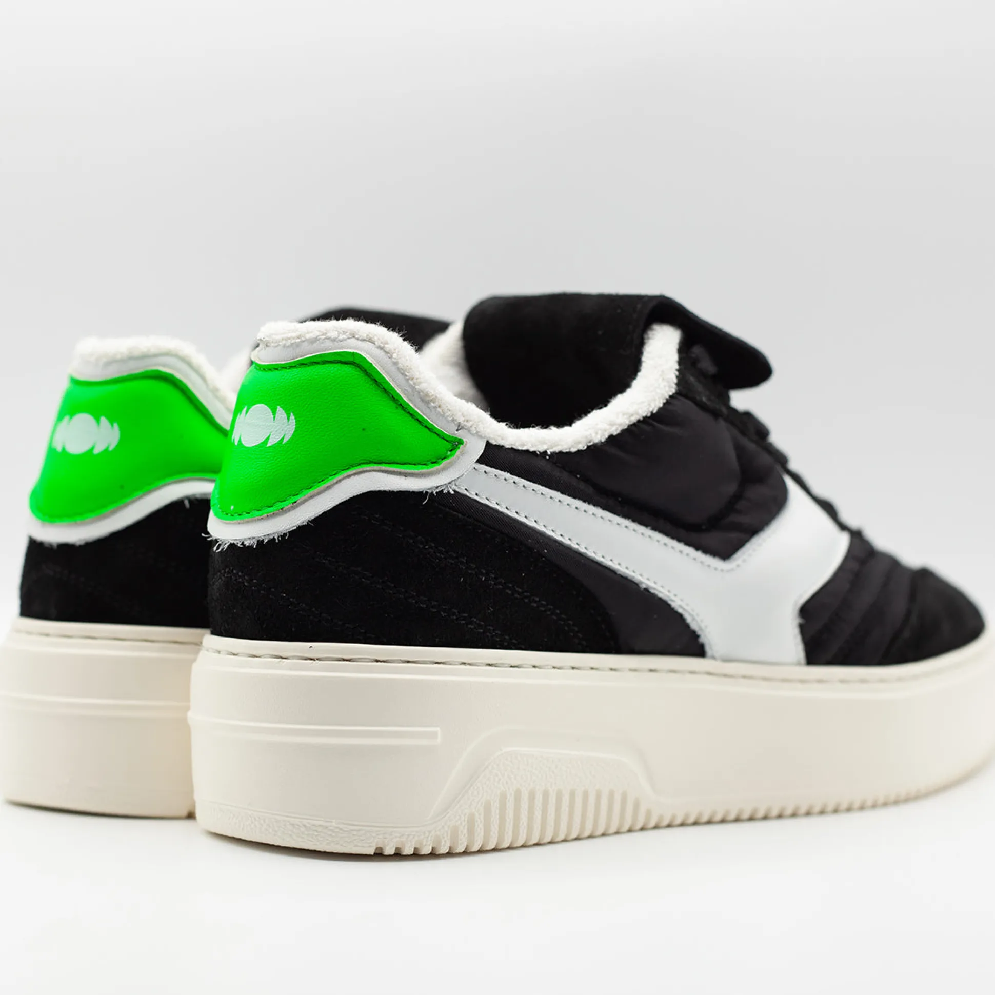 Sneaker da donna PDO135